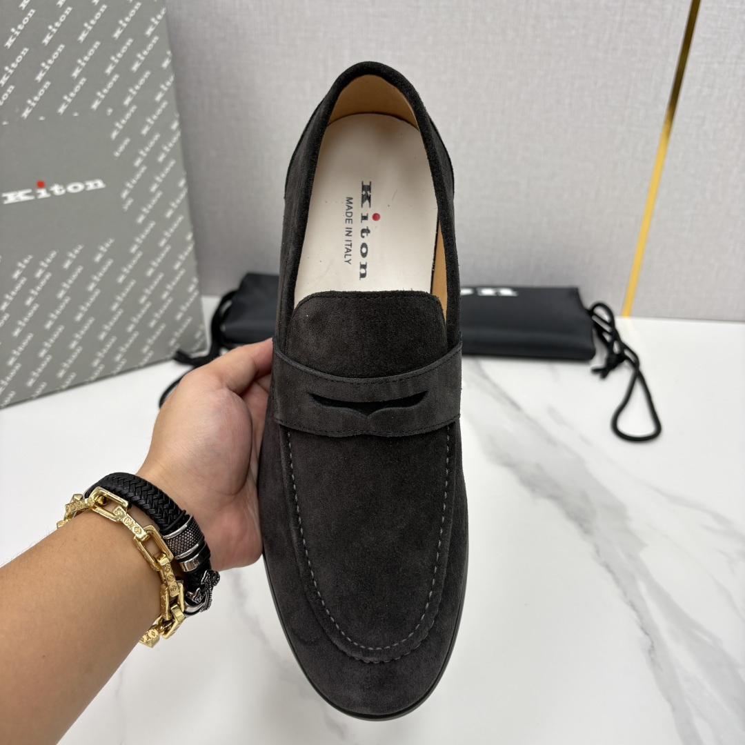 💋💍 Kito*n 新品   男士老钱风乐福鞋   鞋面采用高丝光磨砂牛皮设计，磨砂皮细腻软糯，Kito