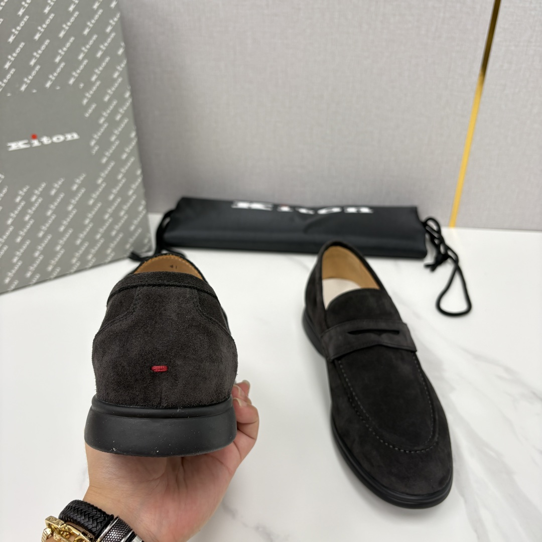 💋💍 Kito*n 新品   男士老钱风乐福鞋   鞋面采用高丝光磨砂牛皮设计，磨砂皮细腻软糯，Kito