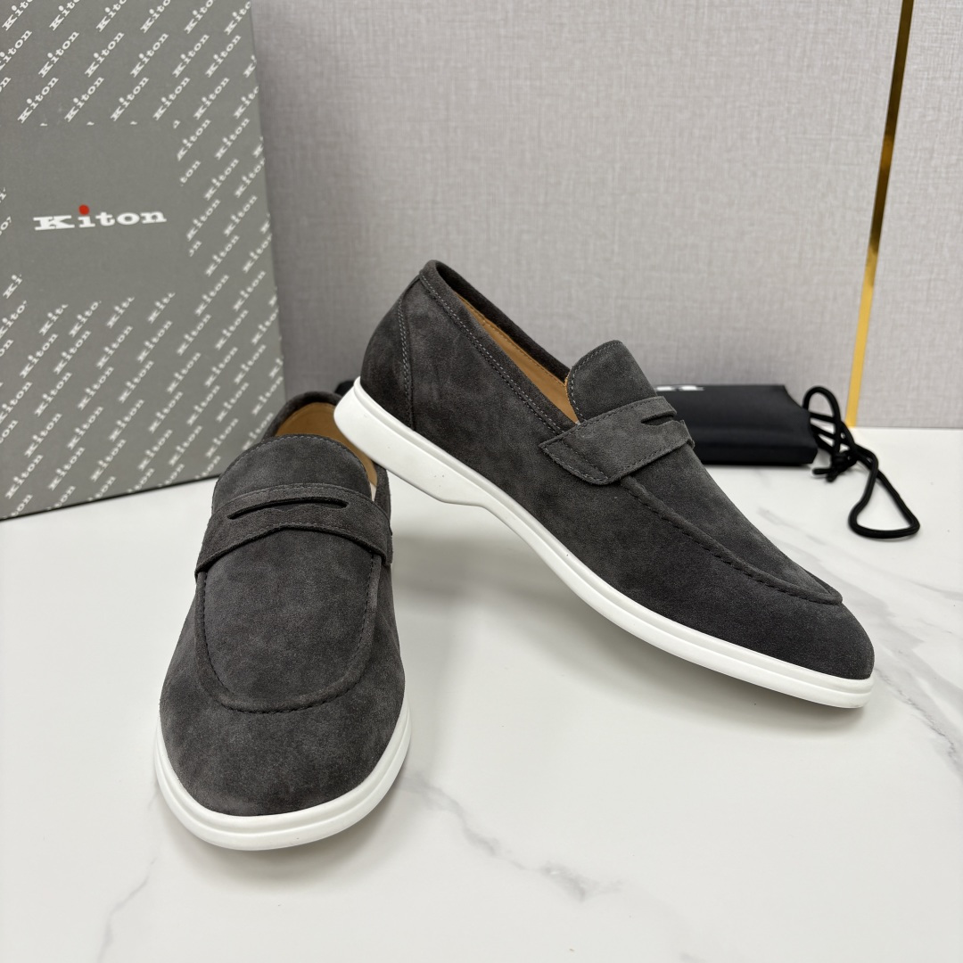 💋💍 Kito*n 新品   男士老钱风乐福鞋   鞋面采用高丝光磨砂牛皮设计，磨砂皮细腻软糯，Kito