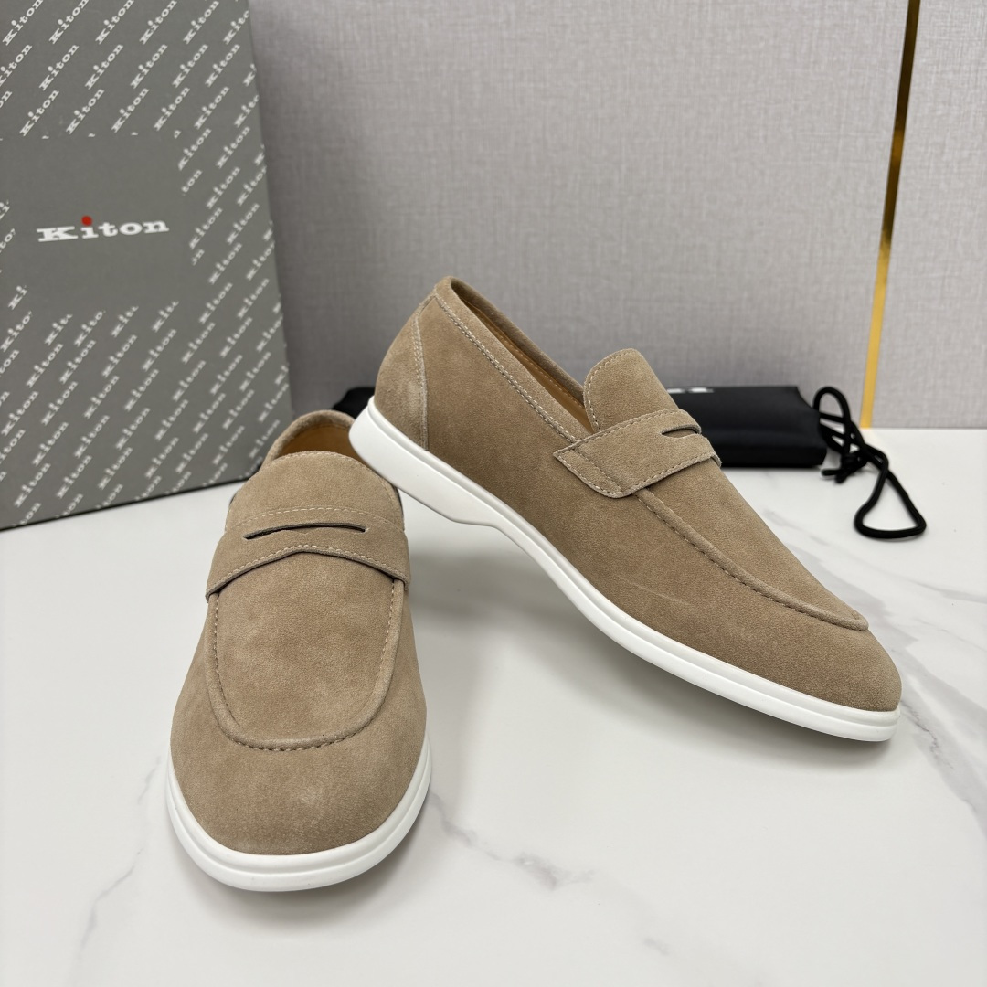 💋💍 Kito*n 新品   男士老钱风乐福鞋   鞋面采用高丝光磨砂牛皮设计，磨砂皮细腻软糯，Kito