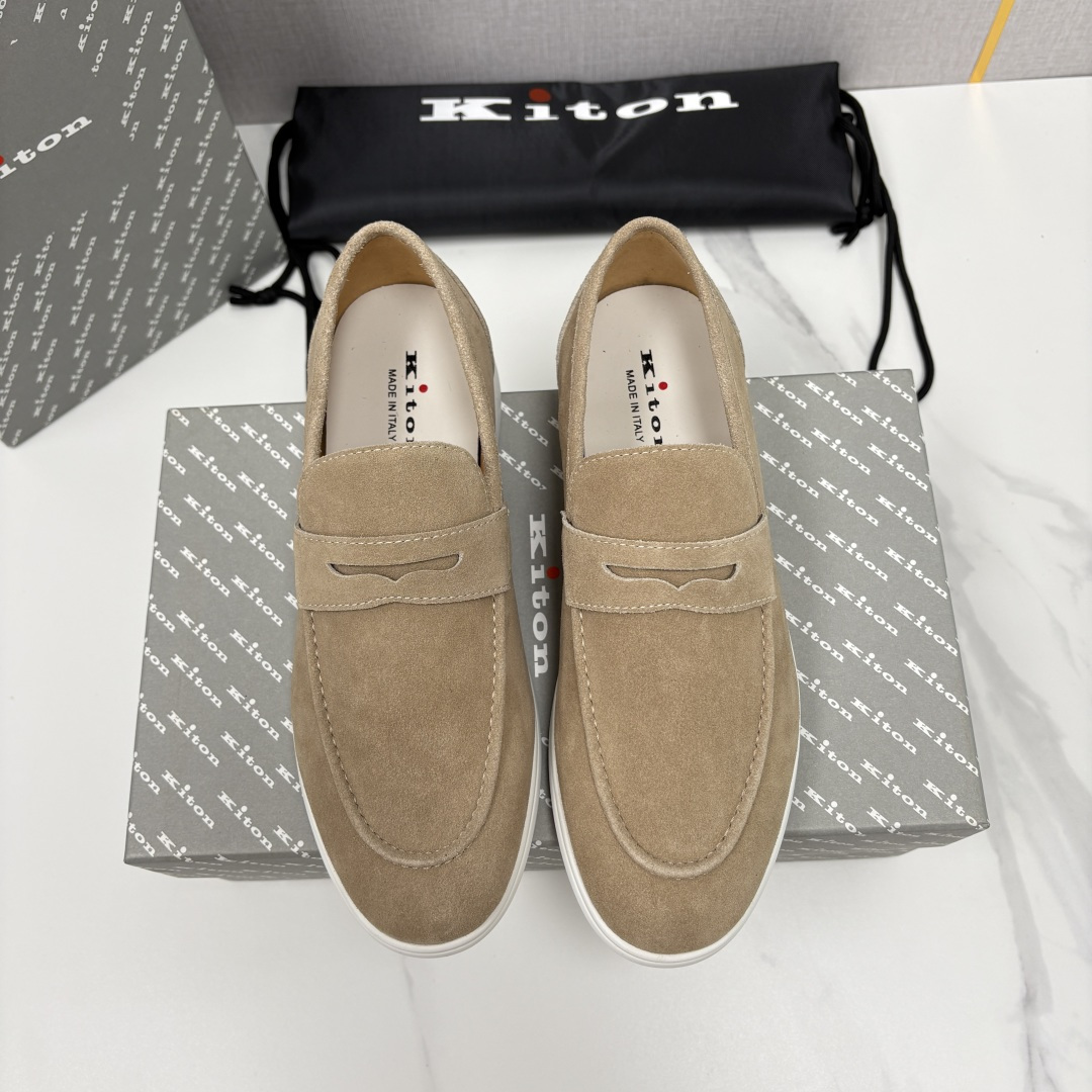 💋💍 Kito*n 新品   男士老钱风乐福鞋   鞋面采用高丝光磨砂牛皮设计，磨砂皮细腻软糯，Kito