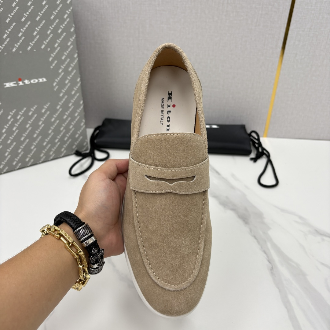 💋💍 Kito*n 新品   男士老钱风乐福鞋   鞋面采用高丝光磨砂牛皮设计，磨砂皮细腻软糯，Kito