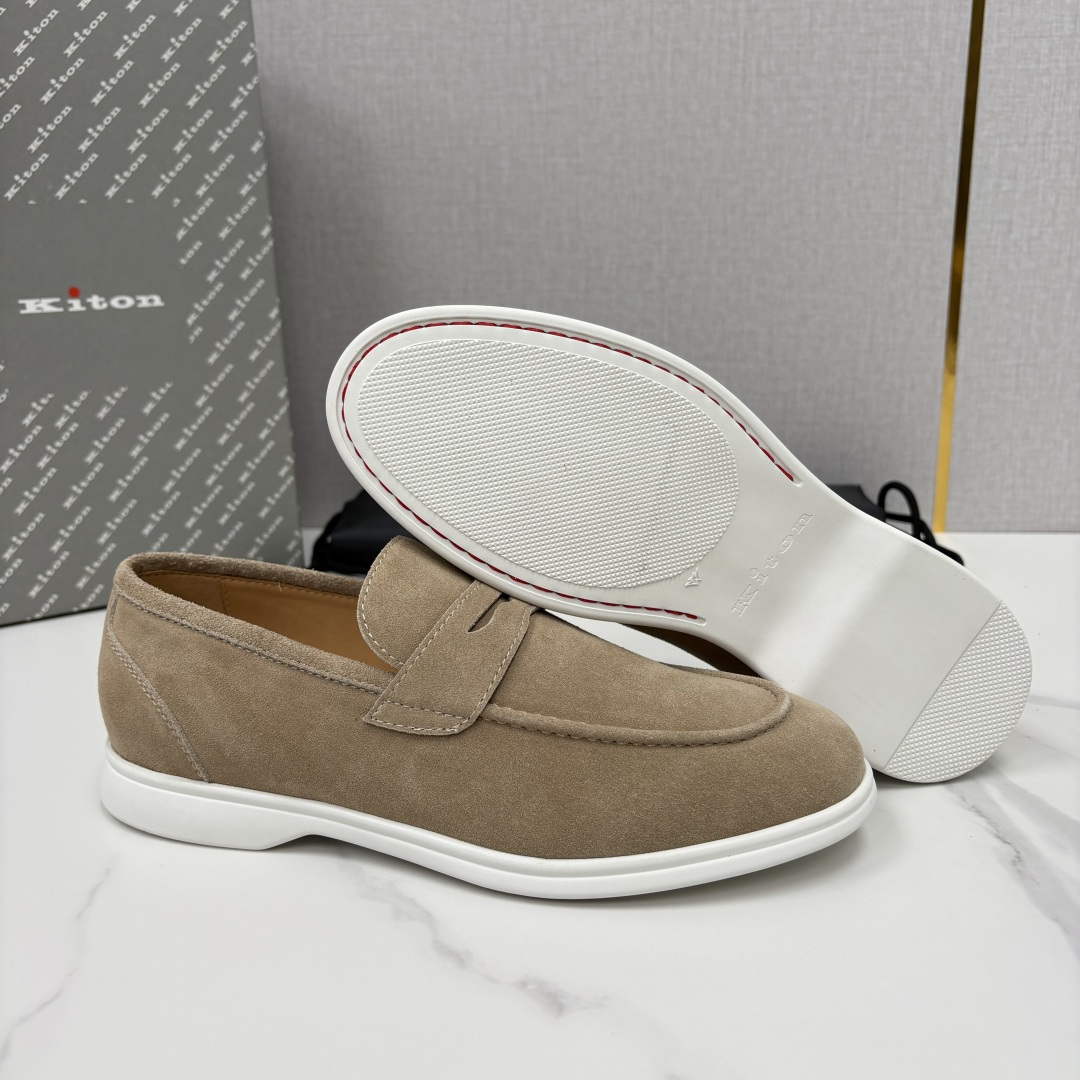 💋💍 Kito*n 新品   男士老钱风乐福鞋   鞋面采用高丝光磨砂牛皮设计，磨砂皮细腻软糯，Kito