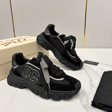 💋💍DG 家新品 Dolce &Gabban* 杜嘉~班纳 奢华复古机能风潮 Coun 💋💍DG 家新品 Dolce &Gabban* 杜嘉~班纳 奢华复古机能风潮 Coun