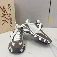 💋💍DG 家新品 Dolce &Gabban* 杜嘉~班纳 奢华复古机能风潮 Coun 💋💍DG 家新品 Dolce &Gabban* 杜嘉~班纳 奢华复古机能风潮 Coun