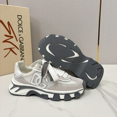 💋💍DG 家新品 Dolce &Gabban* 杜嘉~班纳 奢华复古机能风潮 Coun 💋💍DG 家新品 Dolce &Gabban* 杜嘉~班纳 奢华复古机能风潮 Coun