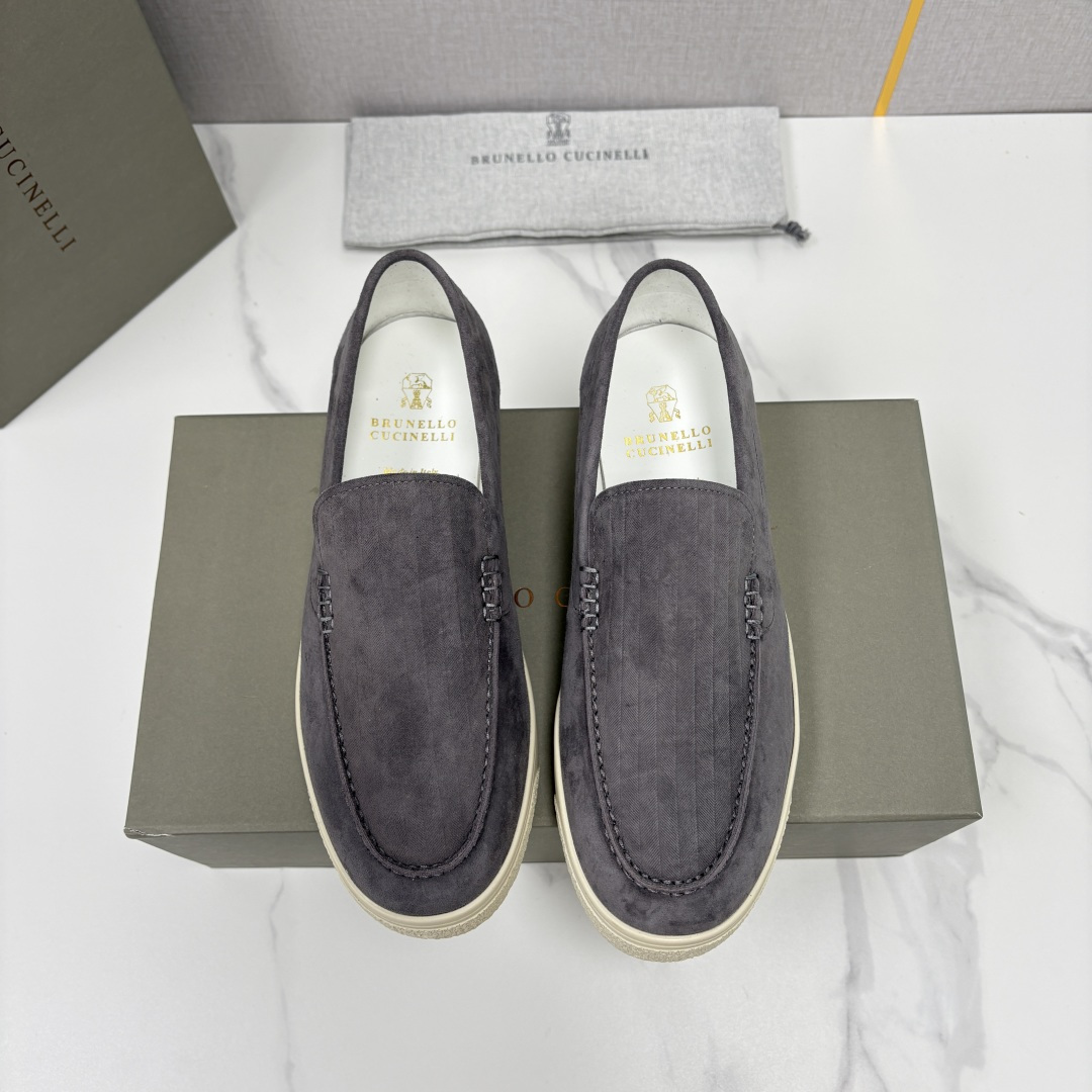 💋💍BC家新品上架  Brunello Cucinell*  牛皮经典乐福鞋  磨砂竖条纹牛皮打造  背