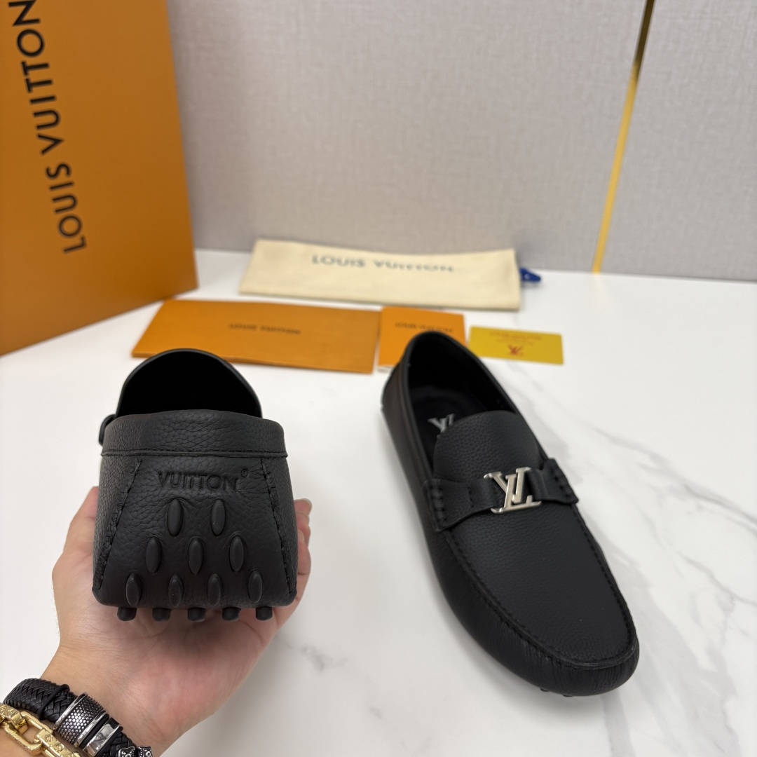 💋💍L家  HOCKENHEIM 莫卡辛鞋 升级版经典豆豆鞋    官方 7,150  作为路易～最具标