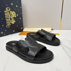 💋💍L家夏季新品 路易-威登 L*V PORTOFINO 凉拖 将法式奢华与夏日休闲完美 💋💍L家夏季新品 路易-威登 L*V PORTOFINO 凉拖 将法式奢华与夏日休闲完美