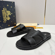 💋💍L家夏季新品 路易-威登 L*V PORTOFINO 凉拖 将法式奢华与夏日休闲完美 💋💍L家夏季新品 路易-威登 L*V PORTOFINO 凉拖 将法式奢华与夏日休闲完美