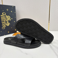 💋💍L家夏季新品 路易-威登 L*V PORTOFINO 凉拖 将法式奢华与夏日休闲完美 💋💍L家夏季新品 路易-威登 L*V PORTOFINO 凉拖 将法式奢华与夏日休闲完美