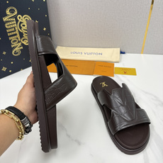 💋💍L家夏季新品 路易-威登 L*V PORTOFINO 凉拖 将法式奢华与夏日休闲完美 💋💍L家夏季新品 路易-威登 L*V PORTOFINO 凉拖 将法式奢华与夏日休闲完美