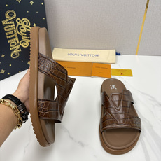 💋💍L家夏季新品 路易-威登 L*V PORTOFINO 凉拖 将法式奢华与夏日休闲完美 💋💍L家夏季新品 路易-威登 L*V PORTOFINO 凉拖 将法式奢华与夏日休闲完美