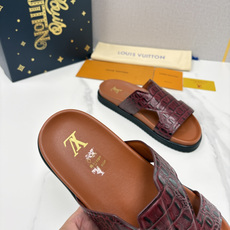 💋💍L家夏季新品 路易-威登 L*V PORTOFINO 凉拖 将法式奢华与夏日休闲完美 💋💍L家夏季新品 路易-威登 L*V PORTOFINO 凉拖 将法式奢华与夏日休闲完美