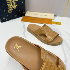 💋💍L家夏季新品 路易-威登 L*V PORTOFINO 凉拖 将法式奢华与夏日休闲完美 💋💍L家夏季新品 路易-威登 L*V PORTOFINO 凉拖 将法式奢华与夏日休闲完美