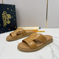 💋💍L家夏季新品 路易-威登 L*V PORTOFINO 凉拖 将法式奢华与夏日休闲完美 💋💍L家夏季新品 路易-威登 L*V PORTOFINO 凉拖 将法式奢华与夏日休闲完美