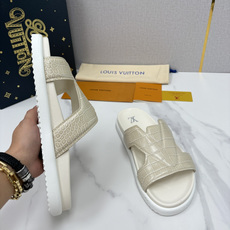 💋💍L家夏季新品 路易-威登 L*V PORTOFINO 凉拖 将法式奢华与夏日休闲完美 💋💍L家夏季新品 路易-威登 L*V PORTOFINO 凉拖 将法式奢华与夏日休闲完美
