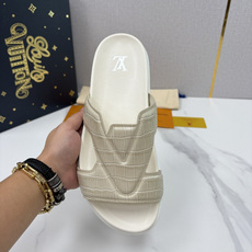 💋💍L家夏季新品 路易-威登 L*V PORTOFINO 凉拖 将法式奢华与夏日休闲完美 💋💍L家夏季新品 路易-威登 L*V PORTOFINO 凉拖 将法式奢华与夏日休闲完美