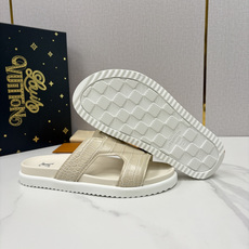 💋💍L家夏季新品 路易-威登 L*V PORTOFINO 凉拖 将法式奢华与夏日休闲完美 💋💍L家夏季新品 路易-威登 L*V PORTOFINO 凉拖 将法式奢华与夏日休闲完美