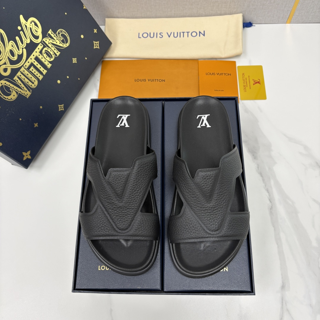 💋💍L家夏季新品  路易-威登    L*V  PORTOFINO 凉拖    将法式奢华与夏日休闲完美