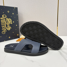 💋💍L家夏季新品 路易-威登 L*V PORTOFINO 凉拖 将法式奢华与夏日休闲完美 💋💍L家夏季新品 路易-威登 L*V PORTOFINO 凉拖 将法式奢华与夏日休闲完美
