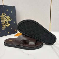 💋💍L家夏季新品 路易-威登 L*V PORTOFINO 凉拖 将法式奢华与夏日休闲完美 💋💍L家夏季新品 路易-威登 L*V PORTOFINO 凉拖 将法式奢华与夏日休闲完美