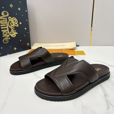 💋💍L家夏季新品 路易-威登 L*V PORTOFINO 凉拖 将法式奢华与夏日休闲完美 💋💍L家夏季新品 路易-威登 L*V PORTOFINO 凉拖 将法式奢华与夏日休闲完美