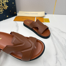 💋💍L家夏季新品 路易-威登 L*V PORTOFINO 凉拖 将法式奢华与夏日休闲完美 💋💍L家夏季新品 路易-威登 L*V PORTOFINO 凉拖 将法式奢华与夏日休闲完美