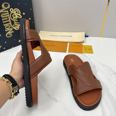 💋💍L家夏季新品 路易-威登 L*V PORTOFINO 凉拖 将法式奢华与夏日休闲完美 💋💍L家夏季新品 路易-威登 L*V PORTOFINO 凉拖 将法式奢华与夏日休闲完美