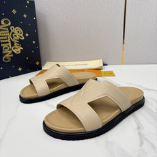 💋💍L家夏季新品 路易-威登 L*V PORTOFINO 凉拖 将法式奢华与夏日休闲完美 💋💍L家夏季新品 路易-威登 L*V PORTOFINO 凉拖 将法式奢华与夏日休闲完美