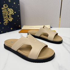 💋💍L家夏季新品 路易-威登 L*V PORTOFINO 凉拖 将法式奢华与夏日休闲完美 💋💍L家夏季新品 路易-威登 L*V PORTOFINO 凉拖 将法式奢华与夏日休闲完美