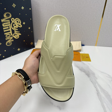 💋💍L家夏季新品 路易-威登 L*V PORTOFINO 凉拖 将法式奢华与夏日休闲完美 💋💍L家夏季新品 路易-威登 L*V PORTOFINO 凉拖 将法式奢华与夏日休闲完美
