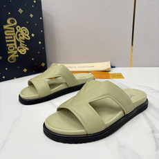 💋💍L家夏季新品 路易-威登 L*V PORTOFINO 凉拖 将法式奢华与夏日休闲完美 💋💍L家夏季新品 路易-威登 L*V PORTOFINO 凉拖 将法式奢华与夏日休闲完美