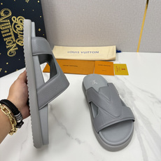 💋💍L家夏季新品 路易-威登 L*V PORTOFINO 凉拖 将法式奢华与夏日休闲完美 💋💍L家夏季新品 路易-威登 L*V PORTOFINO 凉拖 将法式奢华与夏日休闲完美