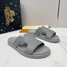 💋💍L家夏季新品 路易-威登 L*V PORTOFINO 凉拖 将法式奢华与夏日休闲完美 💋💍L家夏季新品 路易-威登 L*V PORTOFINO 凉拖 将法式奢华与夏日休闲完美
