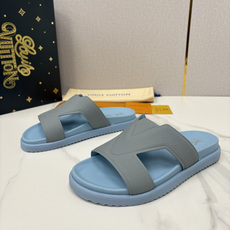 💋💍L家夏季新品 路易-威登 L*V PORTOFINO 凉拖 将法式奢华与夏日休闲完美 💋💍L家夏季新品 路易-威登 L*V PORTOFINO 凉拖 将法式奢华与夏日休闲完美