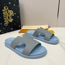 💋💍L家夏季新品 路易-威登 L*V PORTOFINO 凉拖 将法式奢华与夏日休闲完美 💋💍L家夏季新品 路易-威登 L*V PORTOFINO 凉拖 将法式奢华与夏日休闲完美