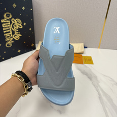 💋💍L家夏季新品 路易-威登 L*V PORTOFINO 凉拖 将法式奢华与夏日休闲完美 💋💍L家夏季新品 路易-威登 L*V PORTOFINO 凉拖 将法式奢华与夏日休闲完美