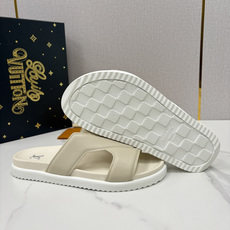 💋💍L家夏季新品 路易-威登 L*V PORTOFINO 凉拖 将法式奢华与夏日休闲完美 💋💍L家夏季新品 路易-威登 L*V PORTOFINO 凉拖 将法式奢华与夏日休闲完美
