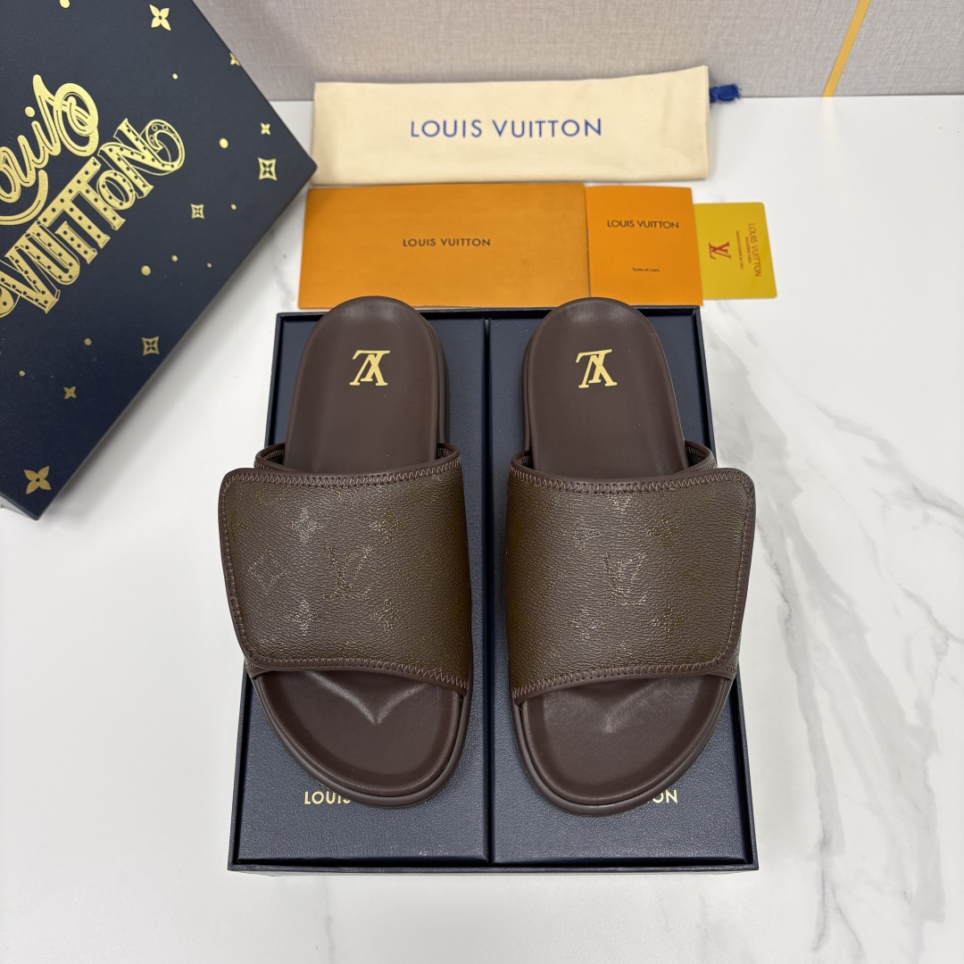 💋💍L家夏季新品  路易-威登    L*V  魔术贴老花凉拖｜解锁夏日慵懒奢感    以标志性Mono