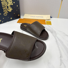 💋💍L家夏季新品 路易-威登 L*V 魔术贴老花凉拖|解锁夏日慵懒奢感 以标志性Mono 💋💍L家夏季新品 路易-威登 L*V 魔术贴老花凉拖|解锁夏日慵懒奢感 以标志性Mono