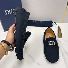 💋💍CD 迪-奥新品 男士套脚豆豆鞋 这款乐福鞋延续标志性的正装鞋履轮廓,以更加优雅的设计呈现。精致 💋💍CD 迪-奥新品 男士套脚豆豆鞋 这款乐福鞋延续标志性的正装鞋履轮廓,以更加优雅的设计呈现。精致