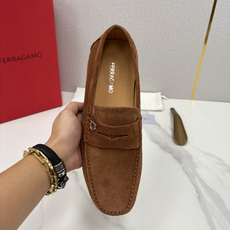💋💍SF 菲拉~Ferragam* 新品GANCINI扣饰开车莫卡辛鞋 一脚蹬豆豆鞋便鞋 采用进 💋💍SF 菲拉~Ferragam* 新品GANCINI扣饰开车莫卡辛鞋 一脚蹬豆豆鞋便鞋 采用进