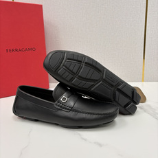 💋💍SF 菲拉~Ferragam* 新品GANCINI扣饰开车莫卡辛鞋 一脚蹬豆豆鞋便鞋 采用进 💋💍SF 菲拉~Ferragam* 新品GANCINI扣饰开车莫卡辛鞋 一脚蹬豆豆鞋便鞋 采用进
