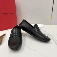 💋💍SF 菲拉~Ferragam* 新品GANCINI扣饰开车莫卡辛鞋 一脚蹬豆豆鞋便鞋 采用进 💋💍SF 菲拉~Ferragam* 新品GANCINI扣饰开车莫卡辛鞋 一脚蹬豆豆鞋便鞋 采用进
