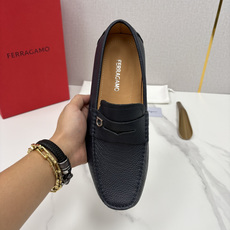 💋💍SF 菲拉~Ferragam* 新品GANCINI扣饰开车莫卡辛鞋 一脚蹬豆豆鞋便鞋 采用进 💋💍SF 菲拉~Ferragam* 新品GANCINI扣饰开车莫卡辛鞋 一脚蹬豆豆鞋便鞋 采用进