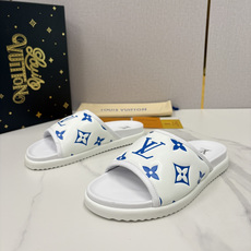 💋💍L家夏季新品 路易-威登 L*V 直拖老花凉拖|解锁夏日慵懒奢感 以标志性压花 Mo 💋💍L家夏季新品 路易-威登 L*V 直拖老花凉拖|解锁夏日慵懒奢感 以标志性压花 Mo