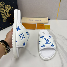 💋💍L家夏季新品 路易-威登 L*V 直拖老花凉拖|解锁夏日慵懒奢感 以标志性压花 Mo 💋💍L家夏季新品 路易-威登 L*V 直拖老花凉拖|解锁夏日慵懒奢感 以标志性压花 Mo