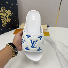 💋💍L家夏季新品 路易-威登 L*V 直拖老花凉拖|解锁夏日慵懒奢感 以标志性压花 Mo 💋💍L家夏季新品 路易-威登 L*V 直拖老花凉拖|解锁夏日慵懒奢感 以标志性压花 Mo