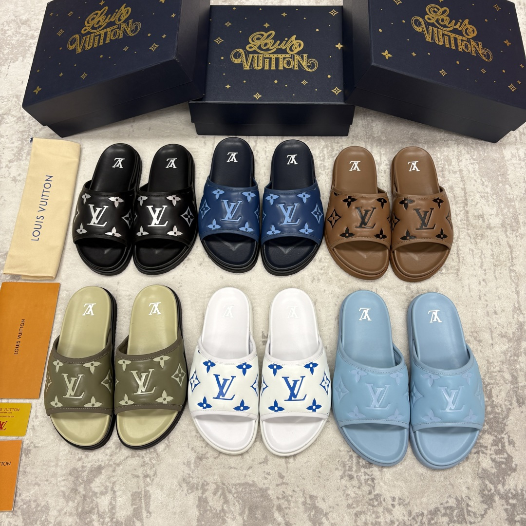 💋💍L家夏季新品  路易-威登    L*V  直拖老花凉拖｜解锁夏日慵懒奢感    以标志性压花 Mo